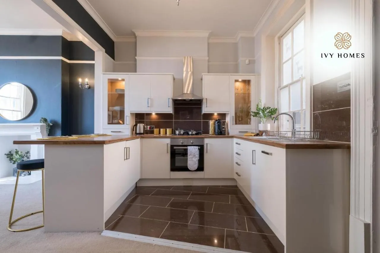 Super Central 3Br Apartment Close To North Lanes Brighton Beach And Shopping Centre