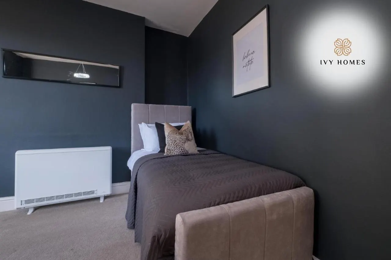 Super Central 3Br Apartment Close To North Lanes Brighton Beach And Shopping Centre