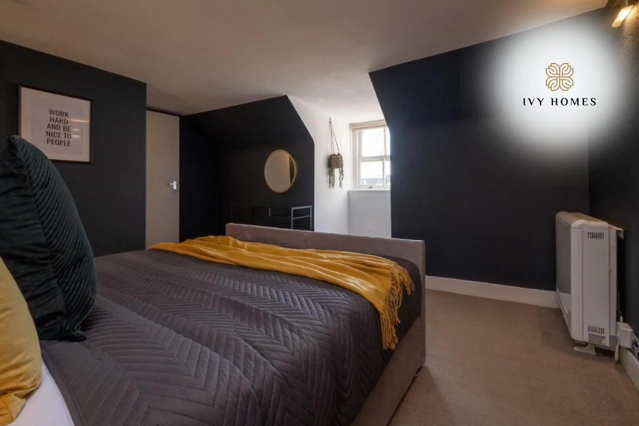 Super Central 3Br Apartment Close To North Lanes Brighton Beach And Shopping Centre