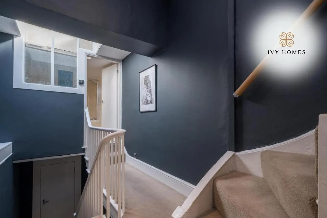Super Central 3Br Apartment Close To North Lanes Brighton Beach And Shopping Centre